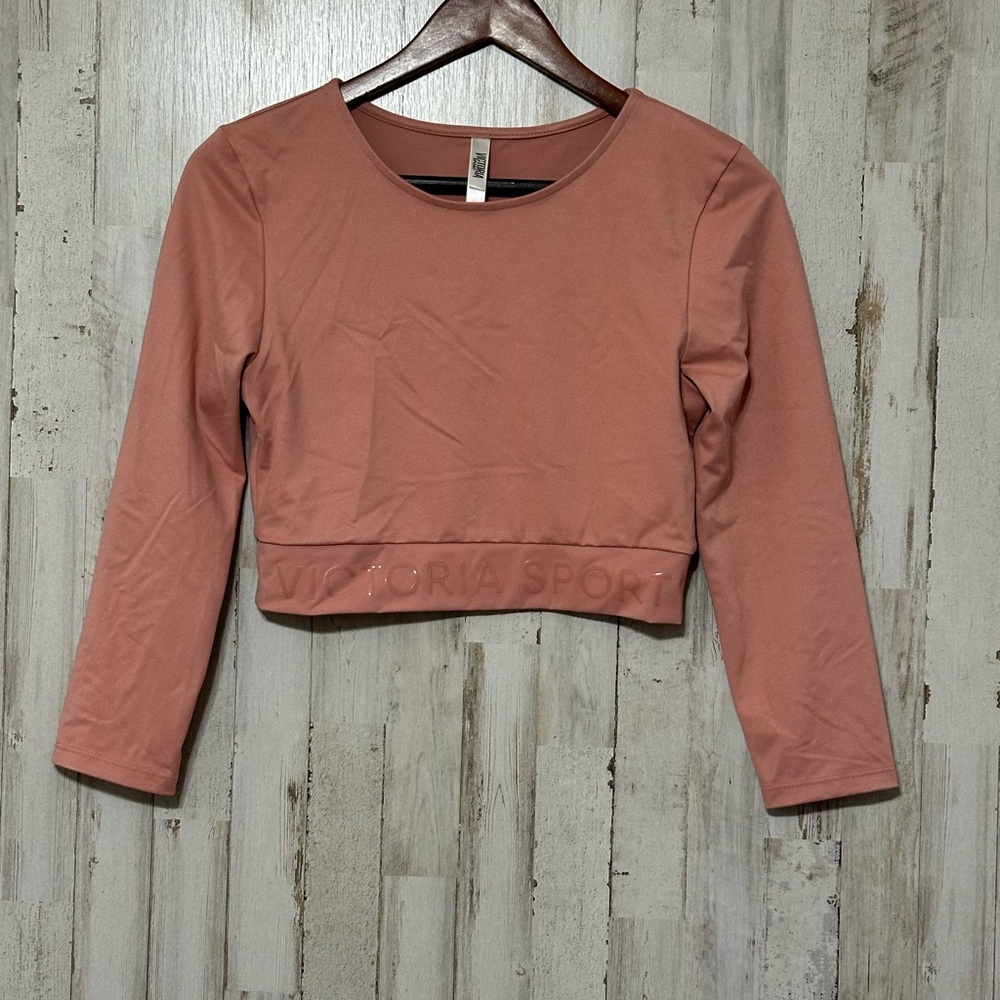 Victoria Sport Cropped Long‎ Sleeve